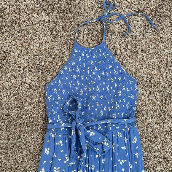 American Eagle Floral Jumpsuit - Picture 2 of 6